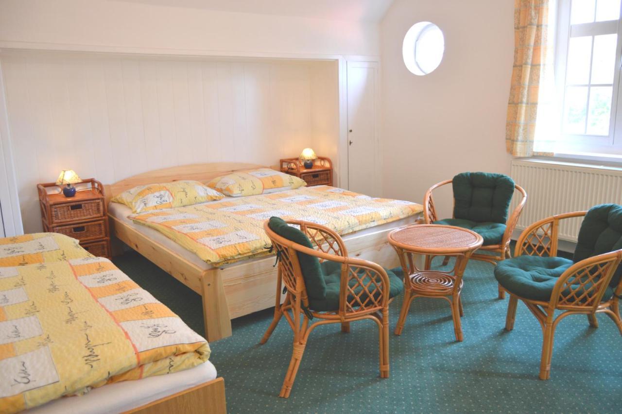 Splavský zámeček Apartamento Staré Splavy Exterior foto